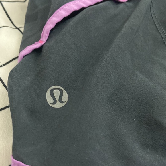 grey and purple lululemon shorts - Picture 2 of 2
